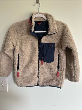 Patagonia Retro X Fleece Beige Sherpa  Jacket with Navy Chest Pocket